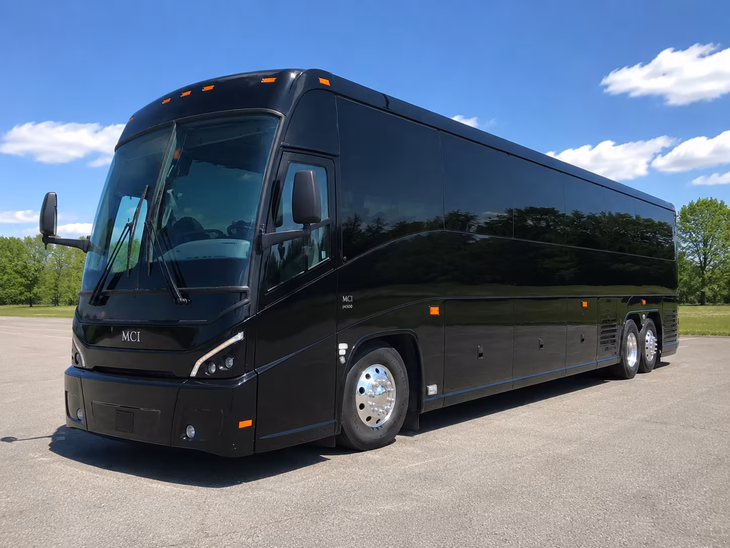 detroit lions game day bus rentals from troy to ford field