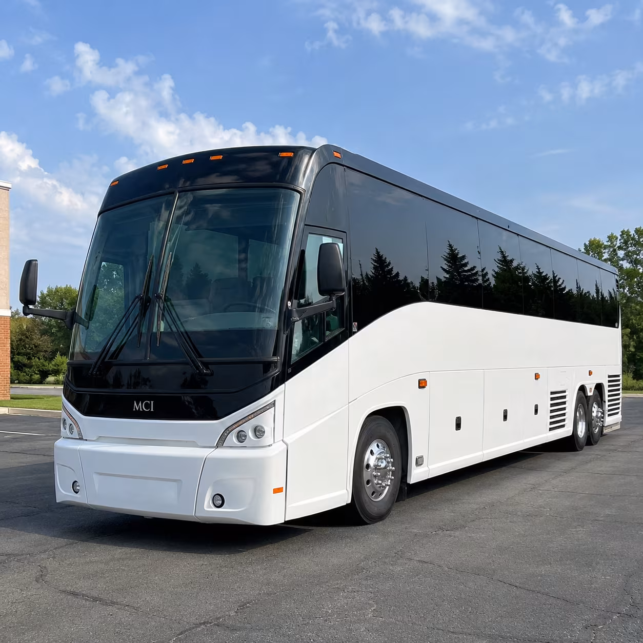 freedom hill amphitheatre bus rentals from troy